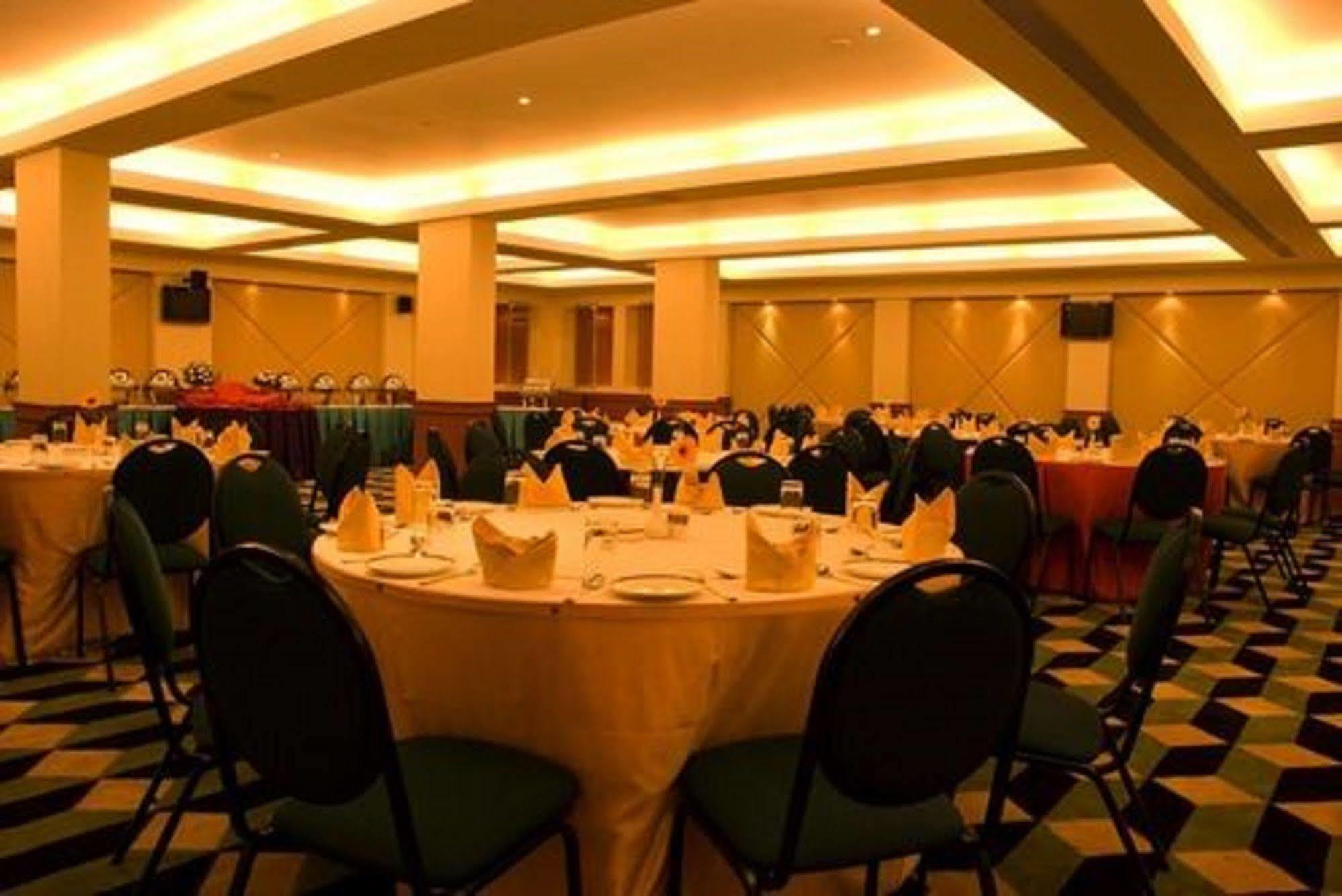 מלון The Residency Karur מראה חיצוני תמונה